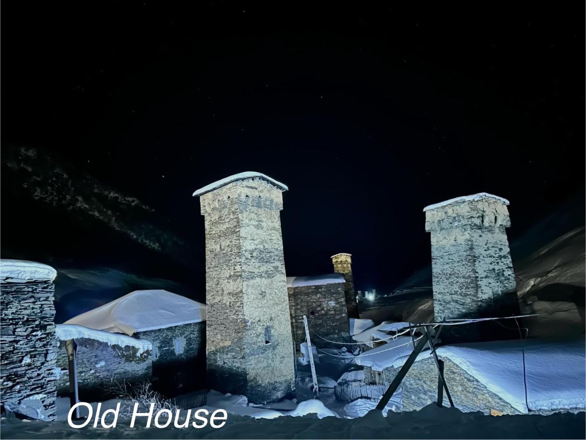Old House Hotel Ushguli Bagian luar foto
